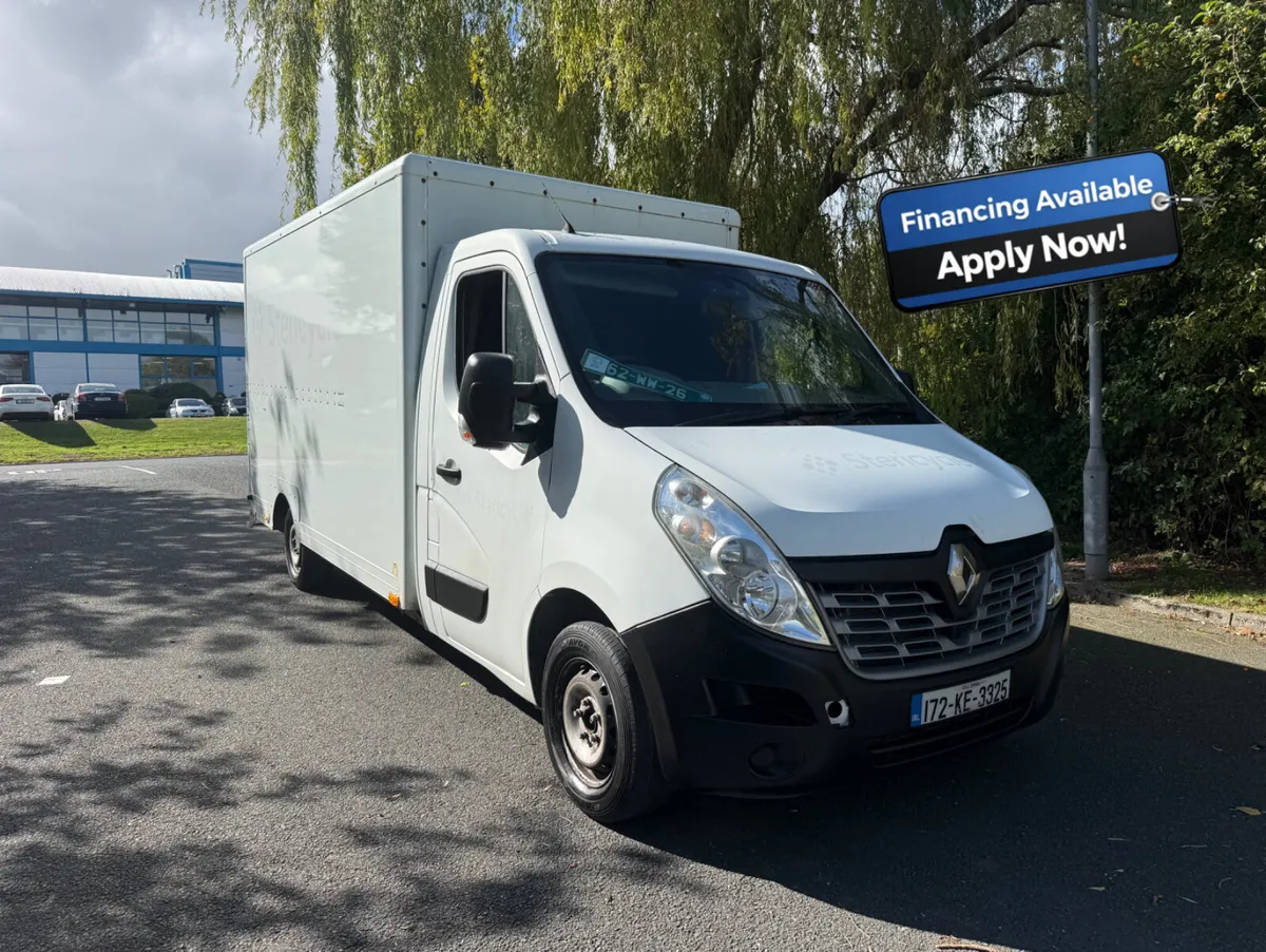 Renault Master 2017 LUTON BODY LOW LOADER - Image 1