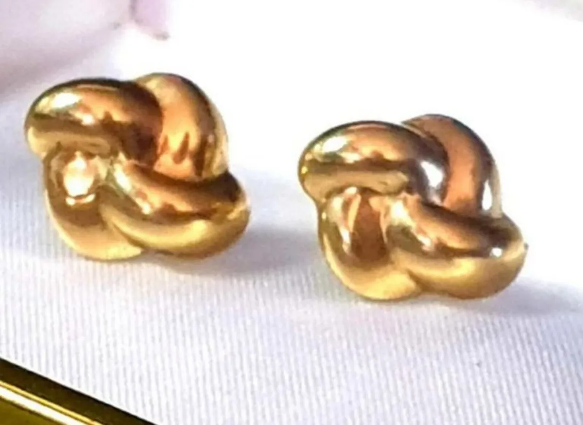 Vintage Hallmarked 9ct Gold 'Knot' Earrings - Image 2