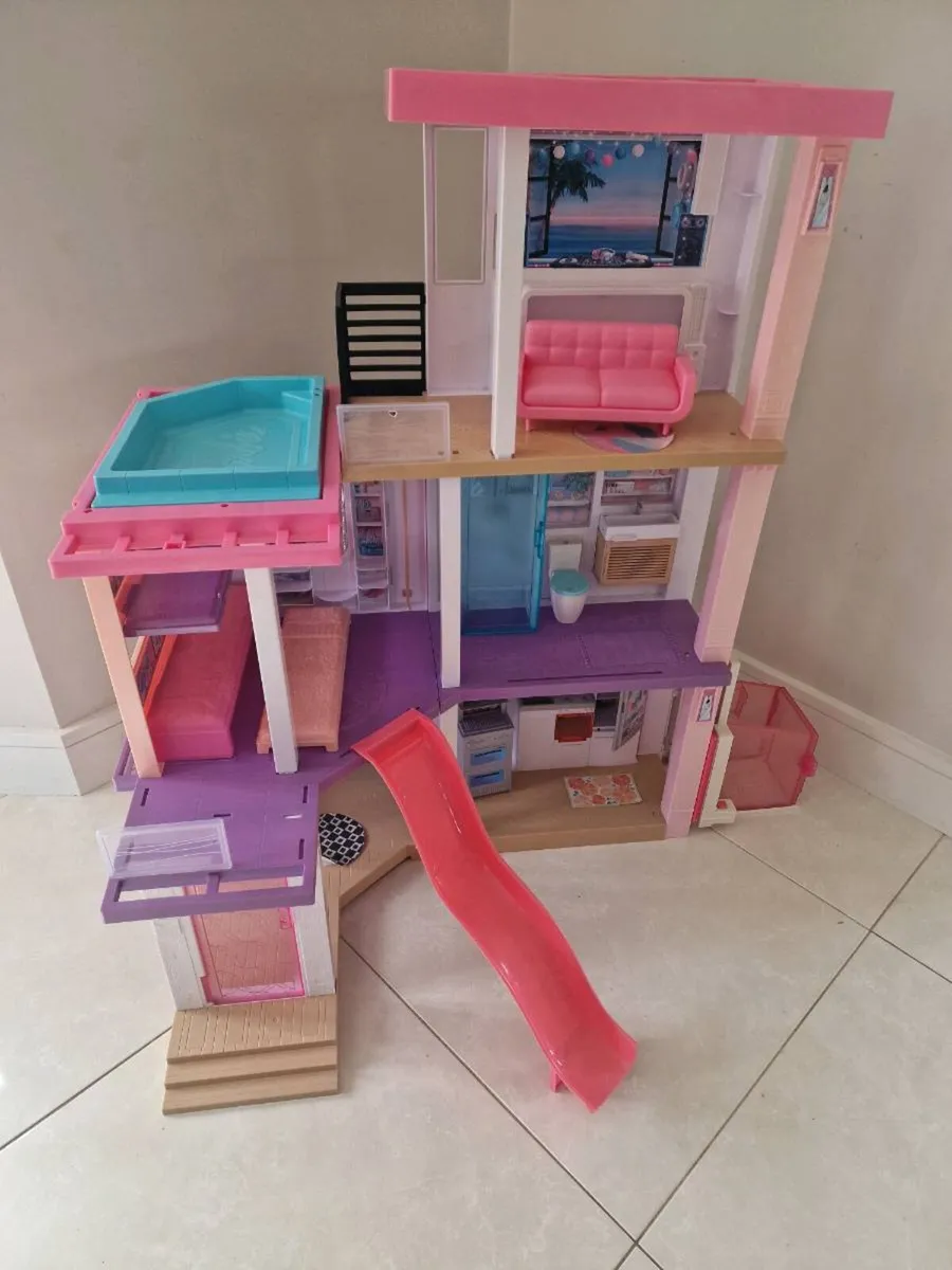 Barbie Dream House - Image 1