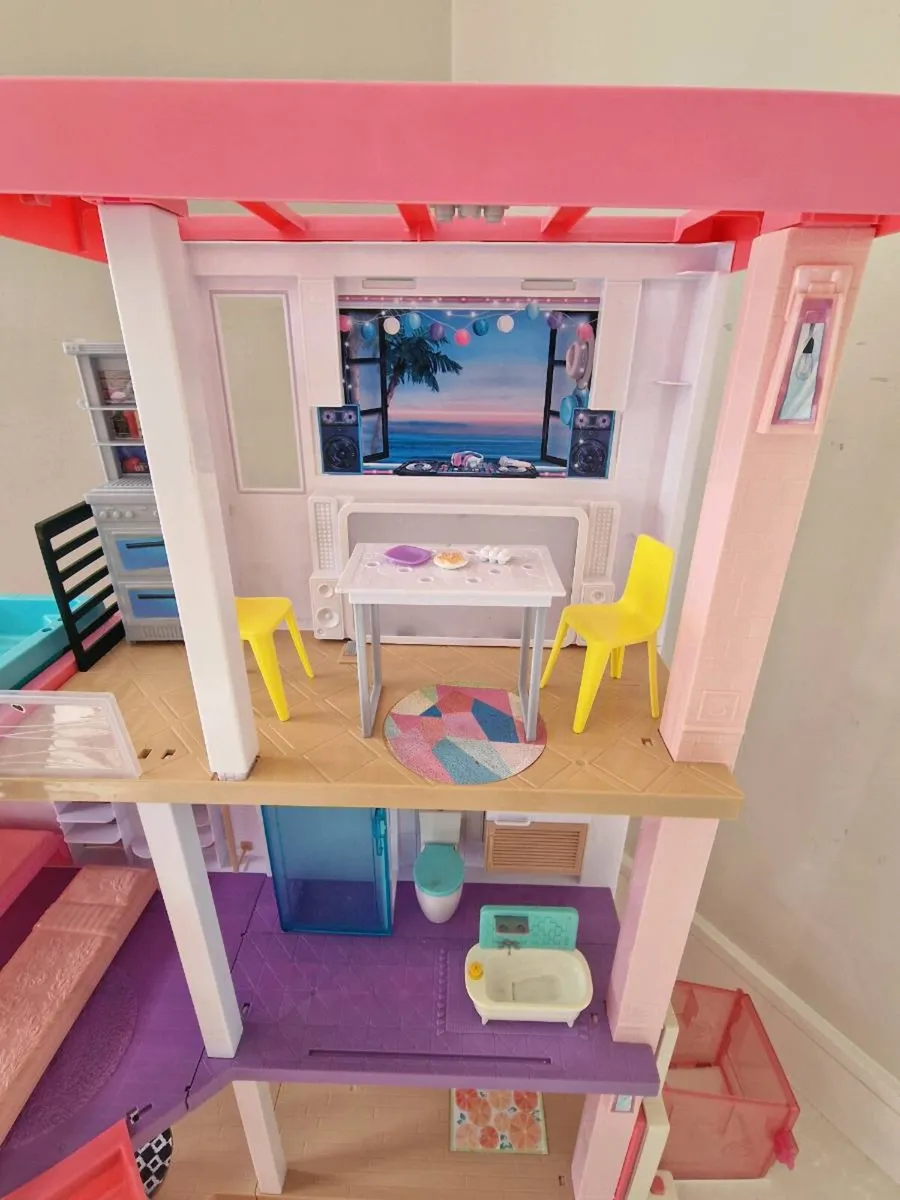 Barbie Dream House - Image 4