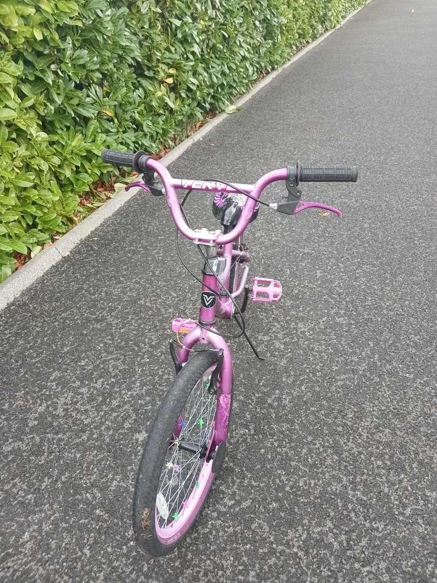 Girls bicycle - Image 2