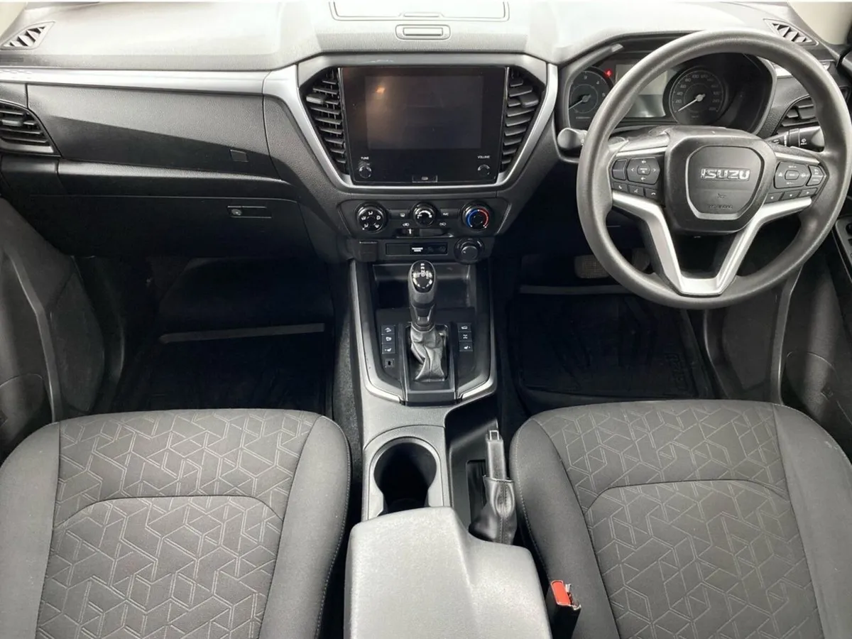 Isuzu D-Max D-MAX TER4055C 4DR AUTO - Image 4