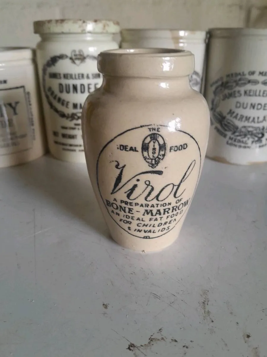 Five vintage stoneware  pots - Image 2