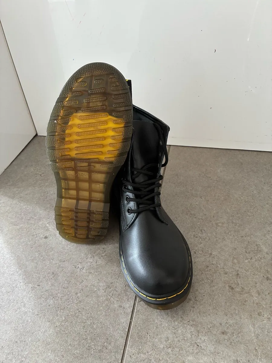 Women’s leather boots - Image 1