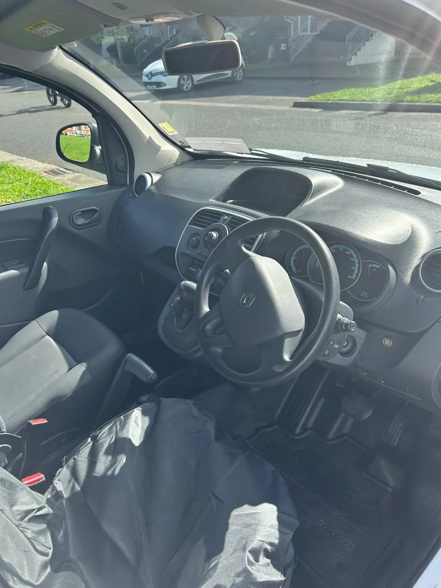 Renault Kangoo Electric 33kw - Image 4