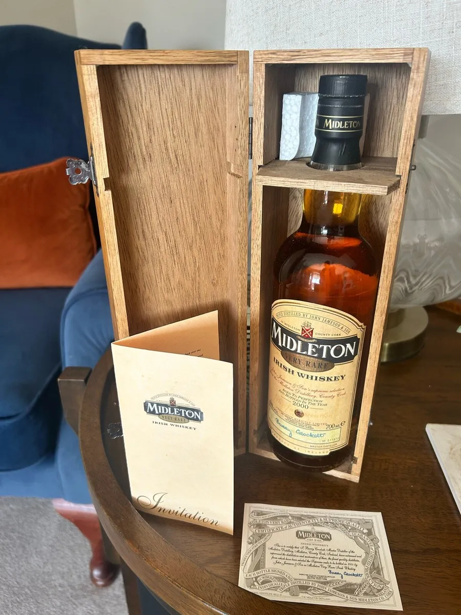 Midleton Very Rare 2000 - Image 1