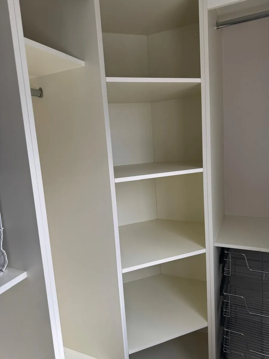Built in wardrobe - Image 3