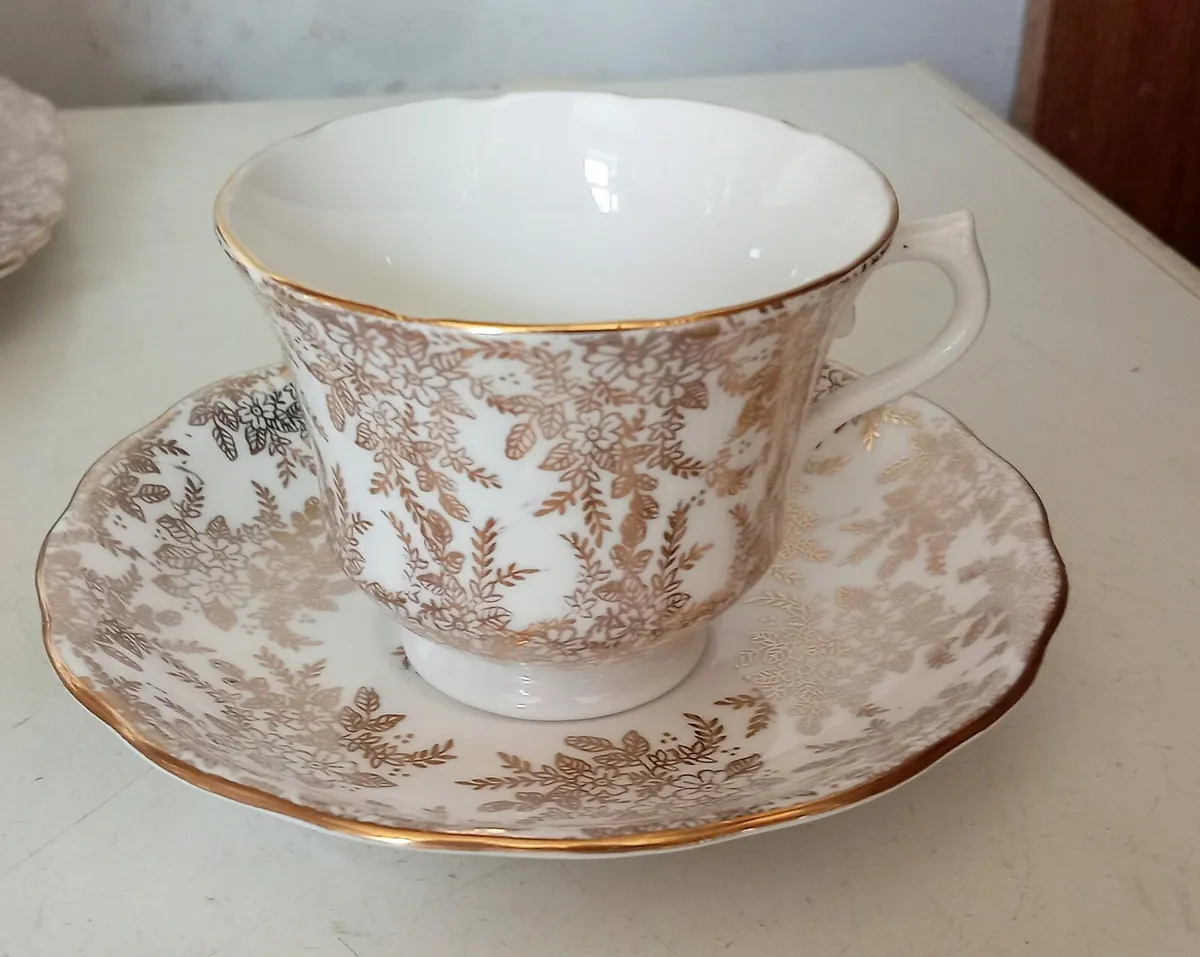 Longton Vale Vintage Gold White China Teaset - Image 2
