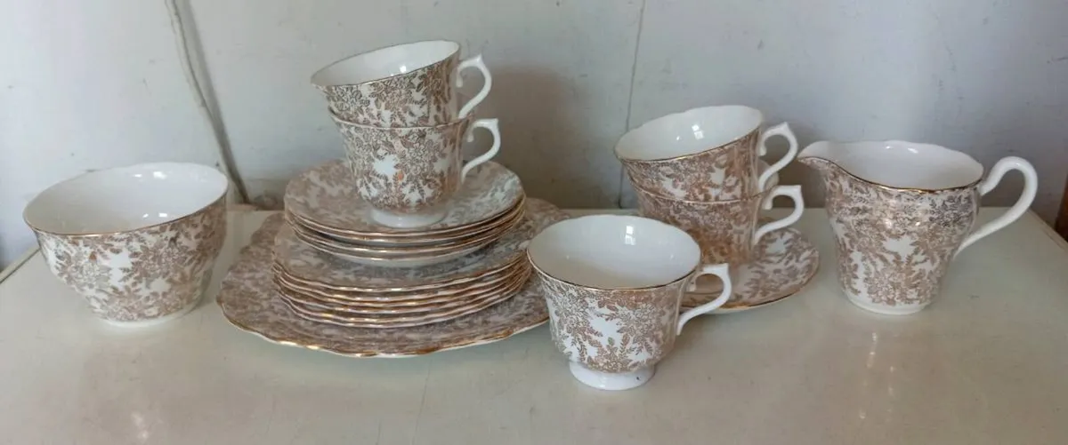 Longton Vale Vintage Gold White China Teaset - Image 4