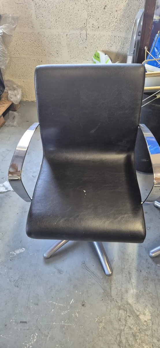 Salon chairs - Image 4
