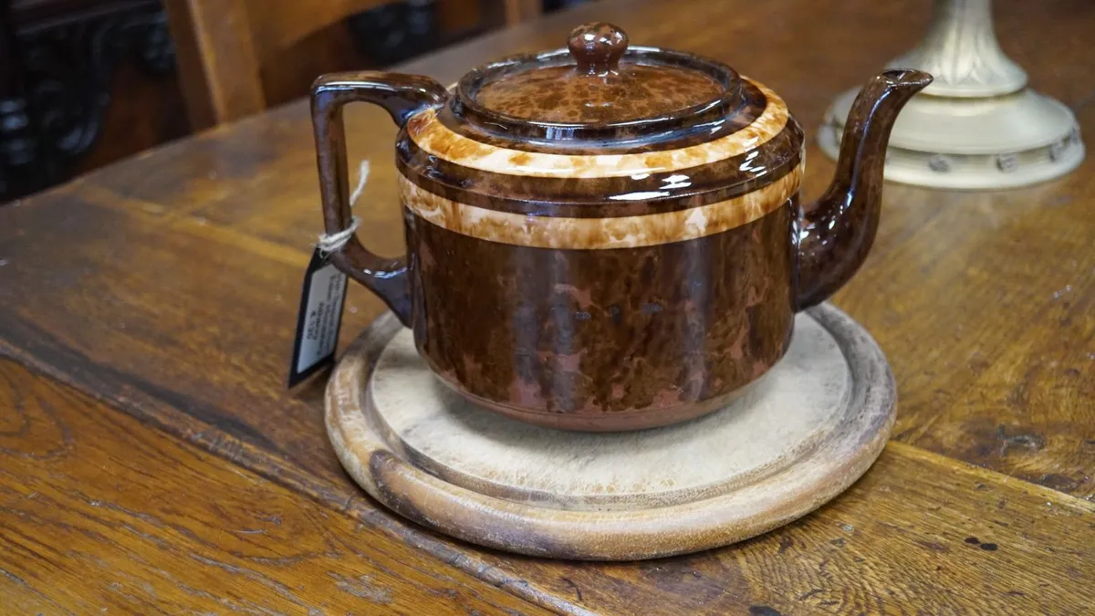 Irish Teapot from Esker Monastery, Athenry - Image 2