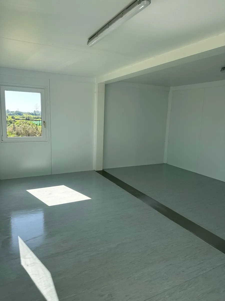 LARGE GARDEN OFFICE | 20FT x 16FT | €250+VAT/WK - Image 2