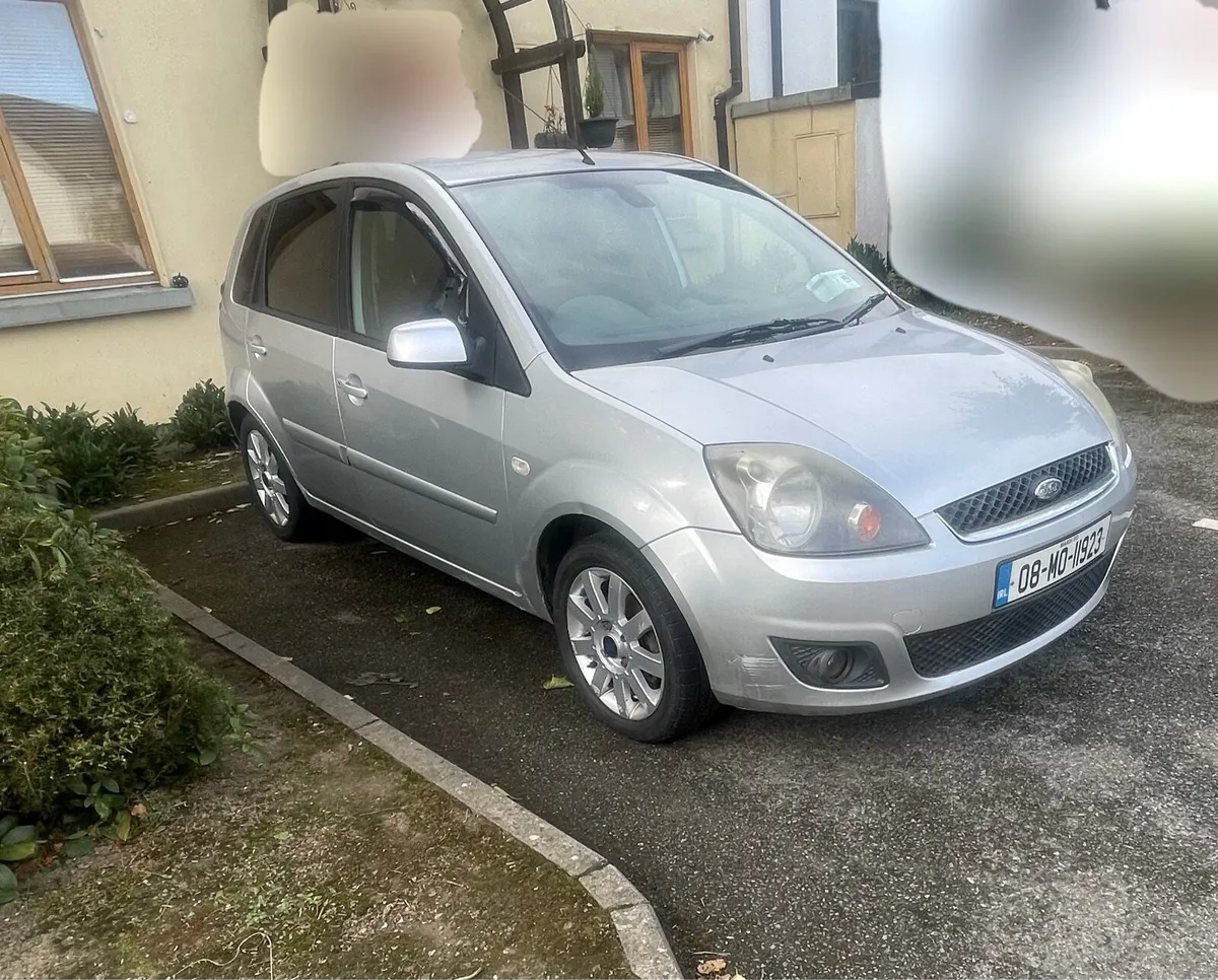 Ford Fiesta 1.4 TDCI Zetec Climate 5DR, 2008 - Image 4