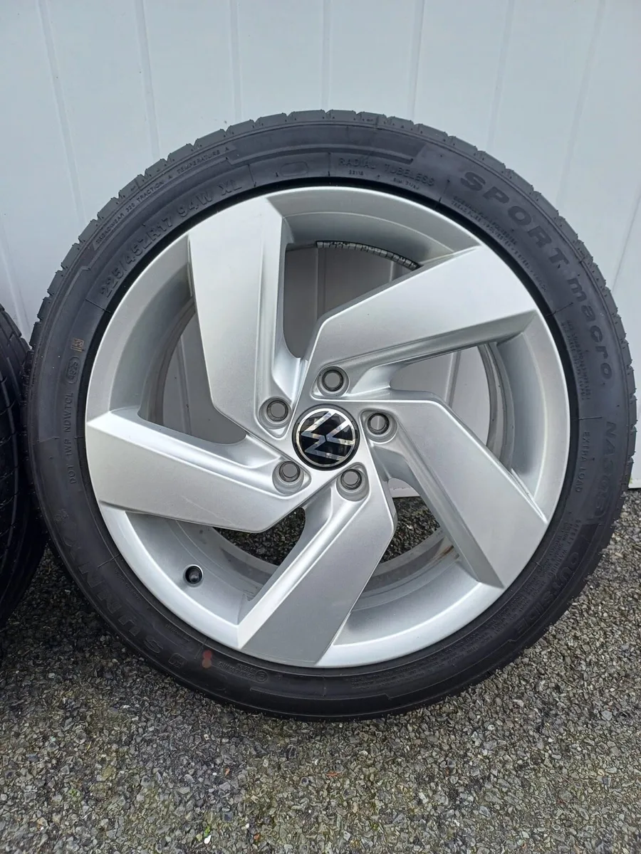 17 inch Volkswagen alloys for sale - Image 3