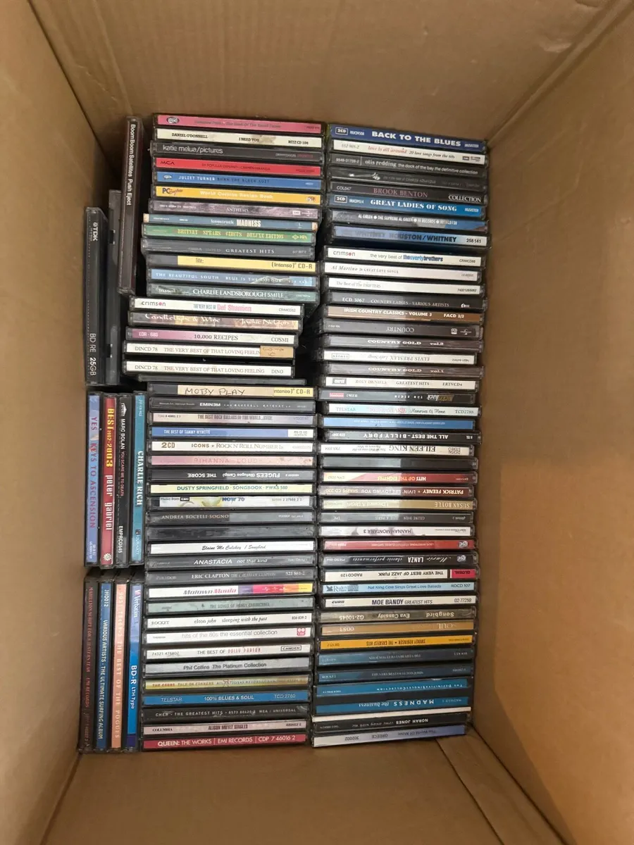 Box of over 100 CDs - Best of the 70s, 80s & 90s - Image 3
