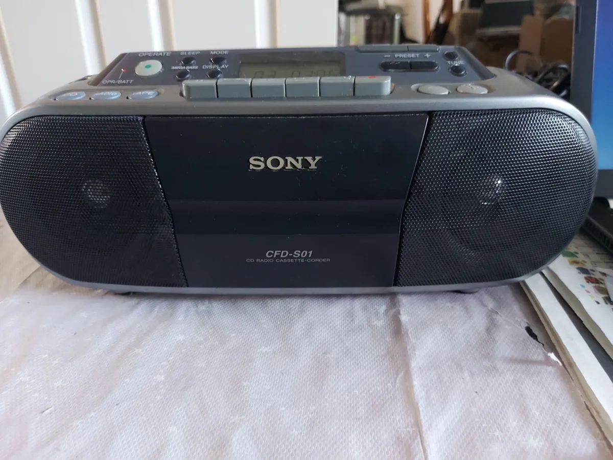 SONY Stereo CD, Radio, Cassette-Corder, CFD-S01 - Image 2