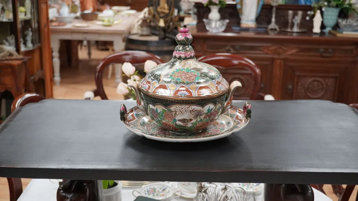 Japanese Satsuma-Style Lidded Bowl with Tray - Image 1