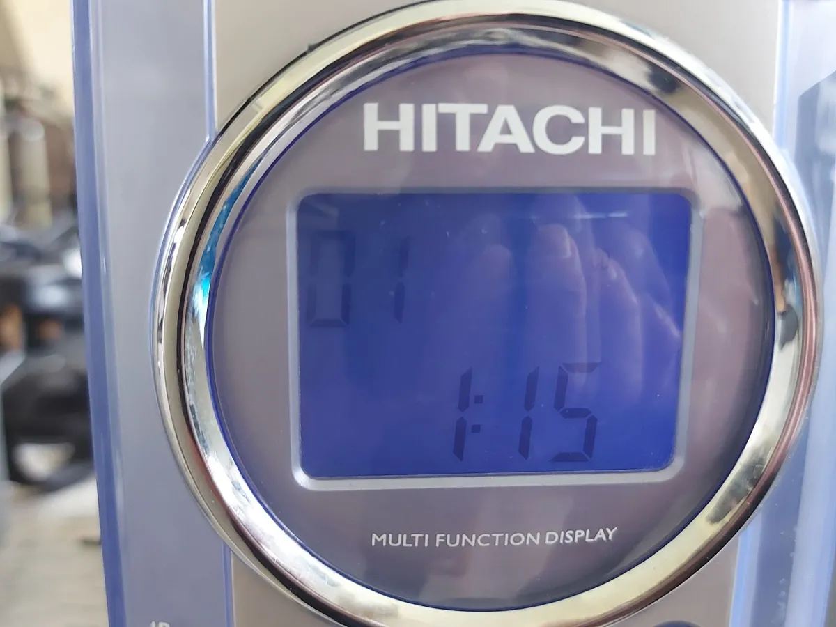 HITACHI Stereo Music System, Model AX-M67 - Image 3