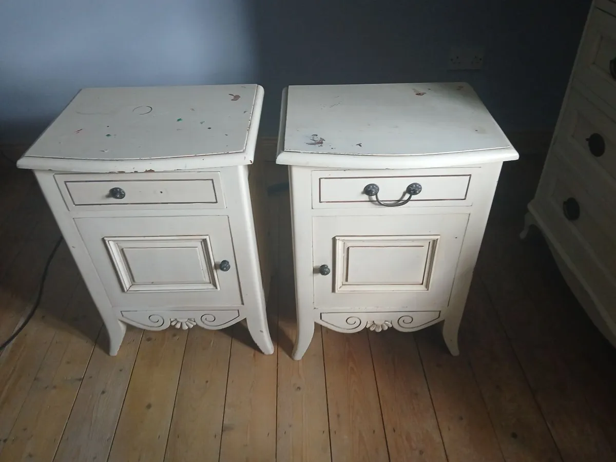 Bed lockers - Image 1