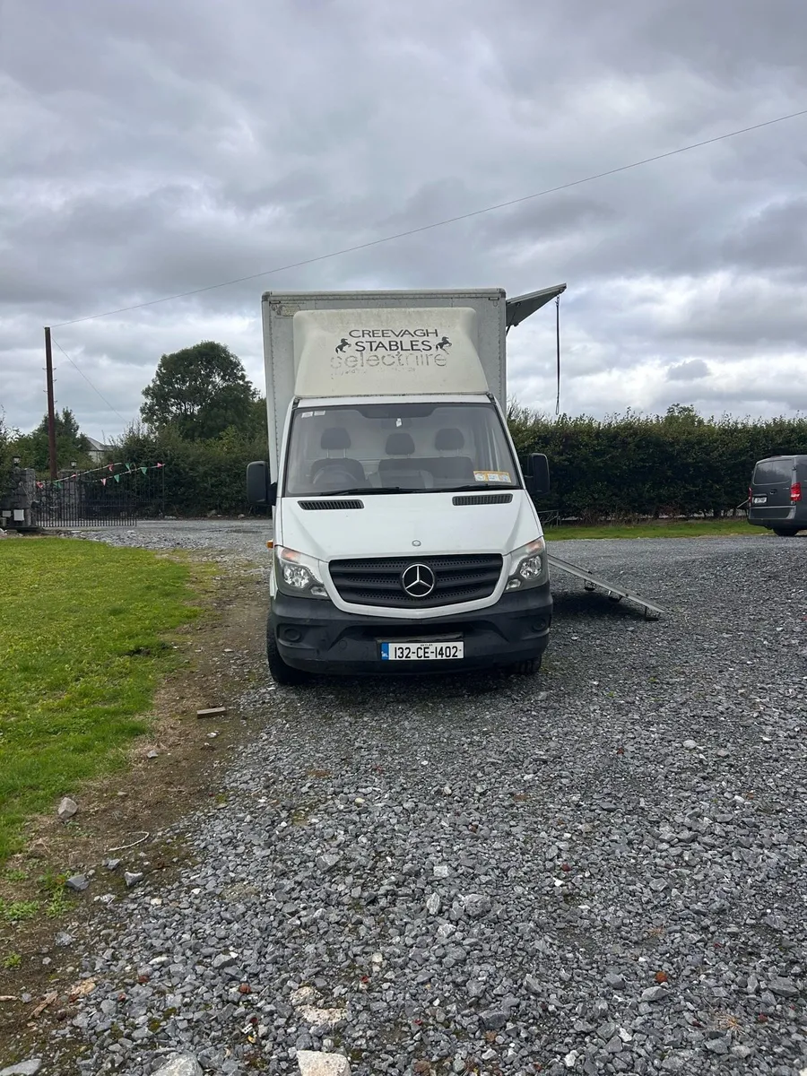 Mercedes 2 box - Image 3
