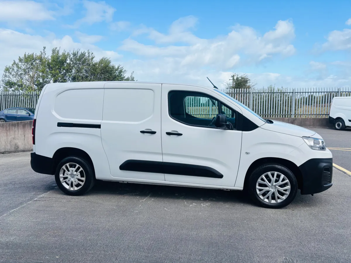 221 Citroen Berlingo LWB ,€11,950 + VAT - Image 4
