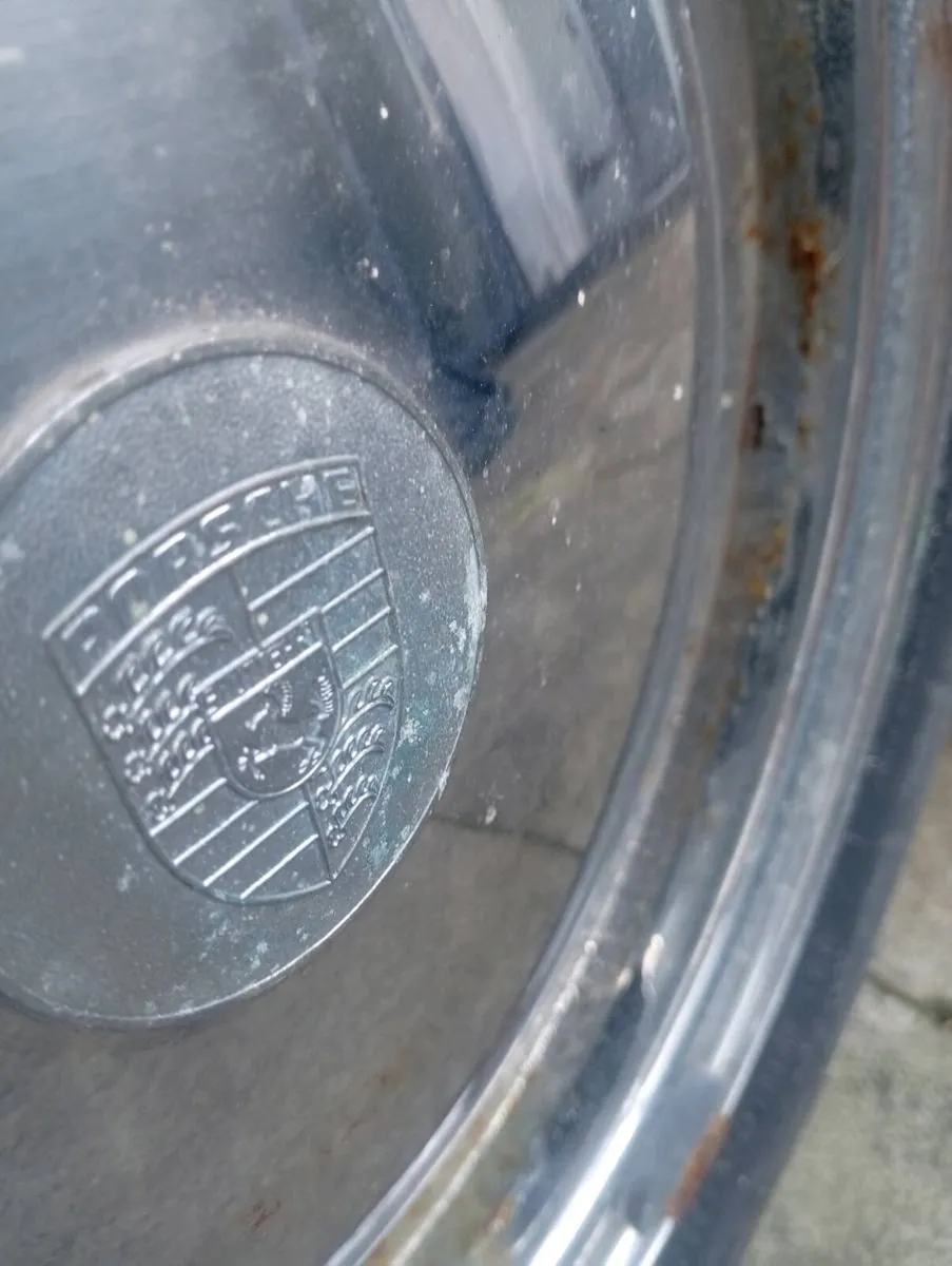Porsche steel wheels on Vredestein 165 HR 15 tyres - Image 3