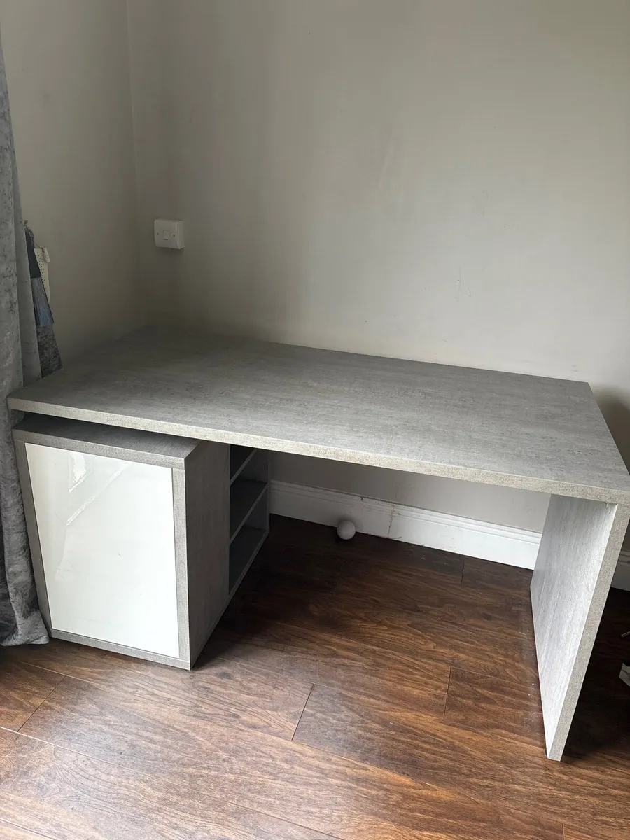 Desk - Ratoath collection only - Image 2