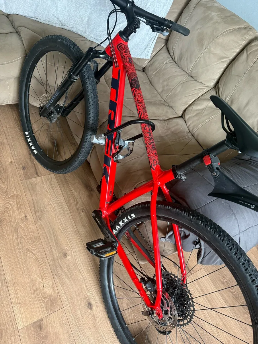 Trek Marlin 8 Gen 2 - Image 1