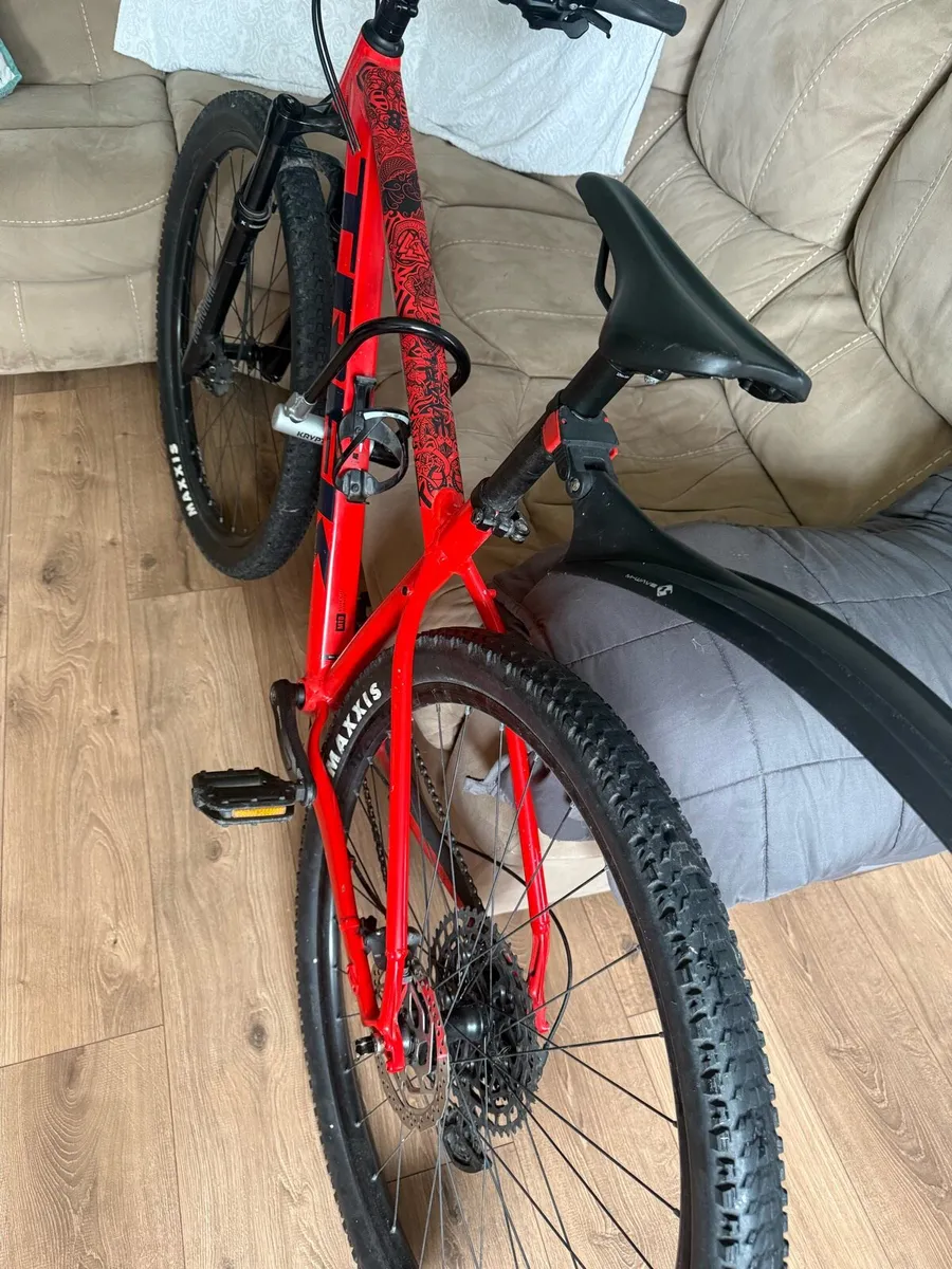 Trek Marlin 8 Gen 2 - Image 2