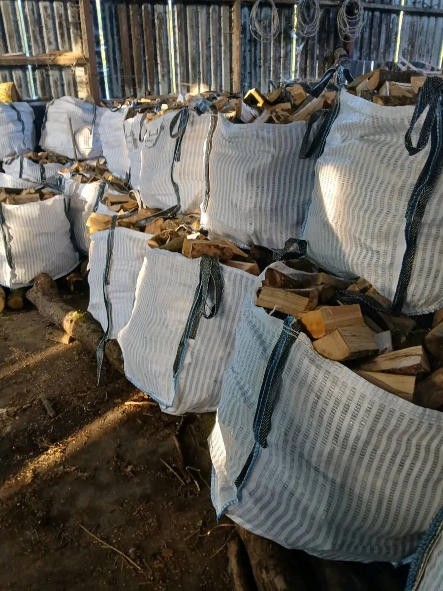 Hardwood in ton bags - Image 1