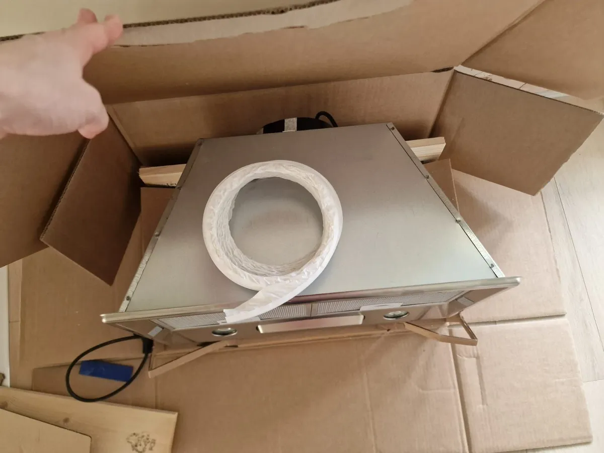 Brand New kitchen extractor fan canopy hood - Image 4