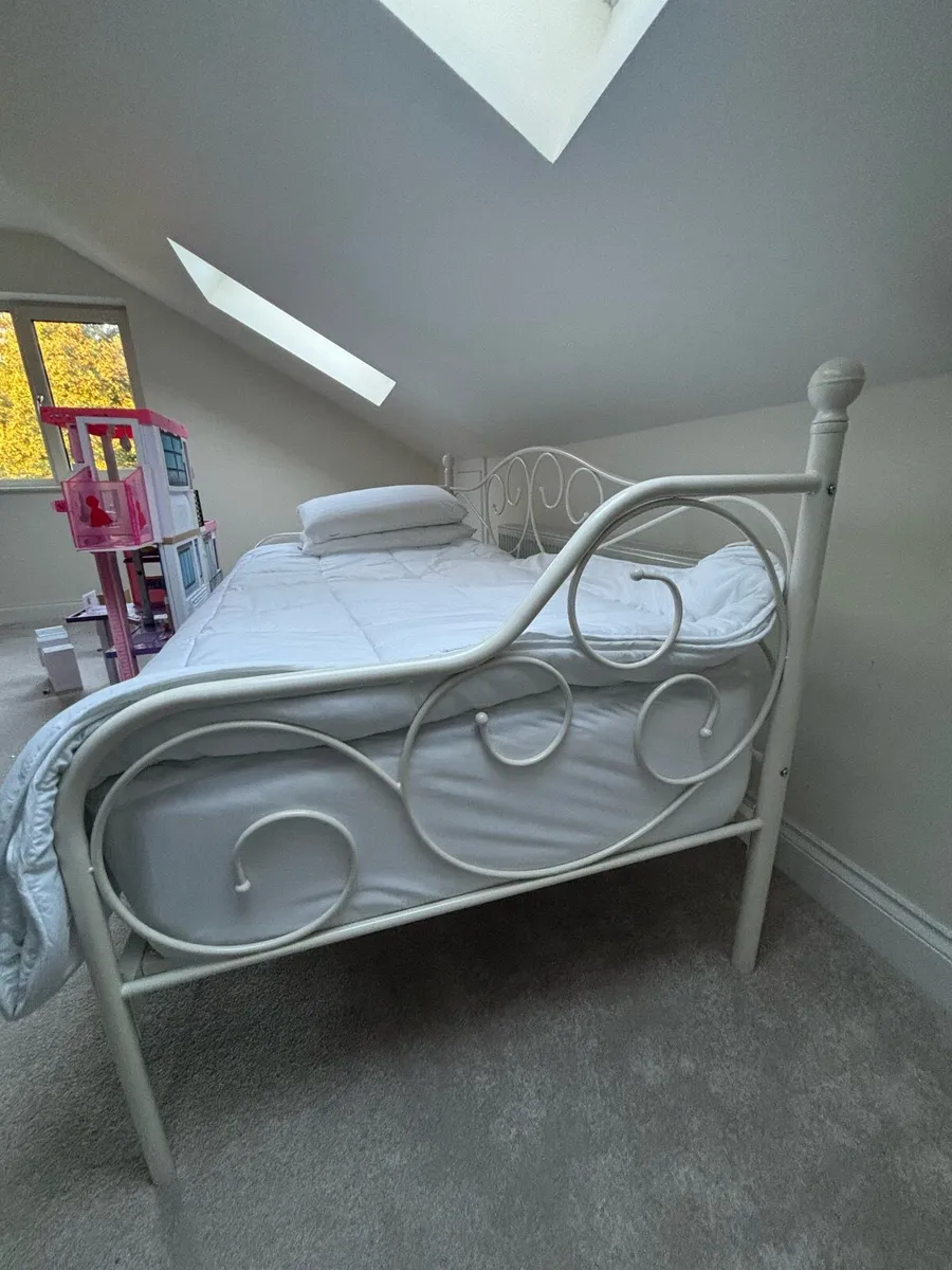 Day Bed / Sofa - Image 3