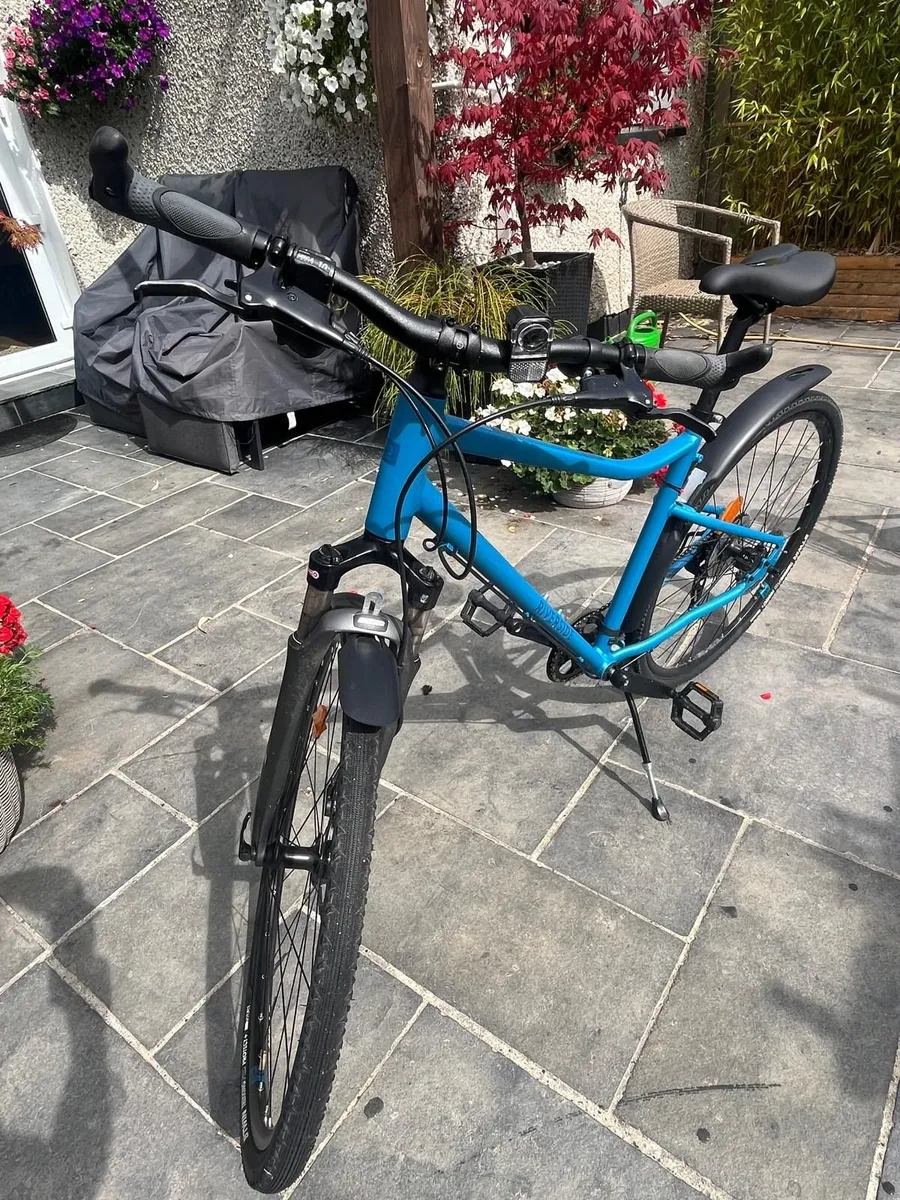 Decathlon Riverside 920 Hybrid Bike in Size M - Image 3