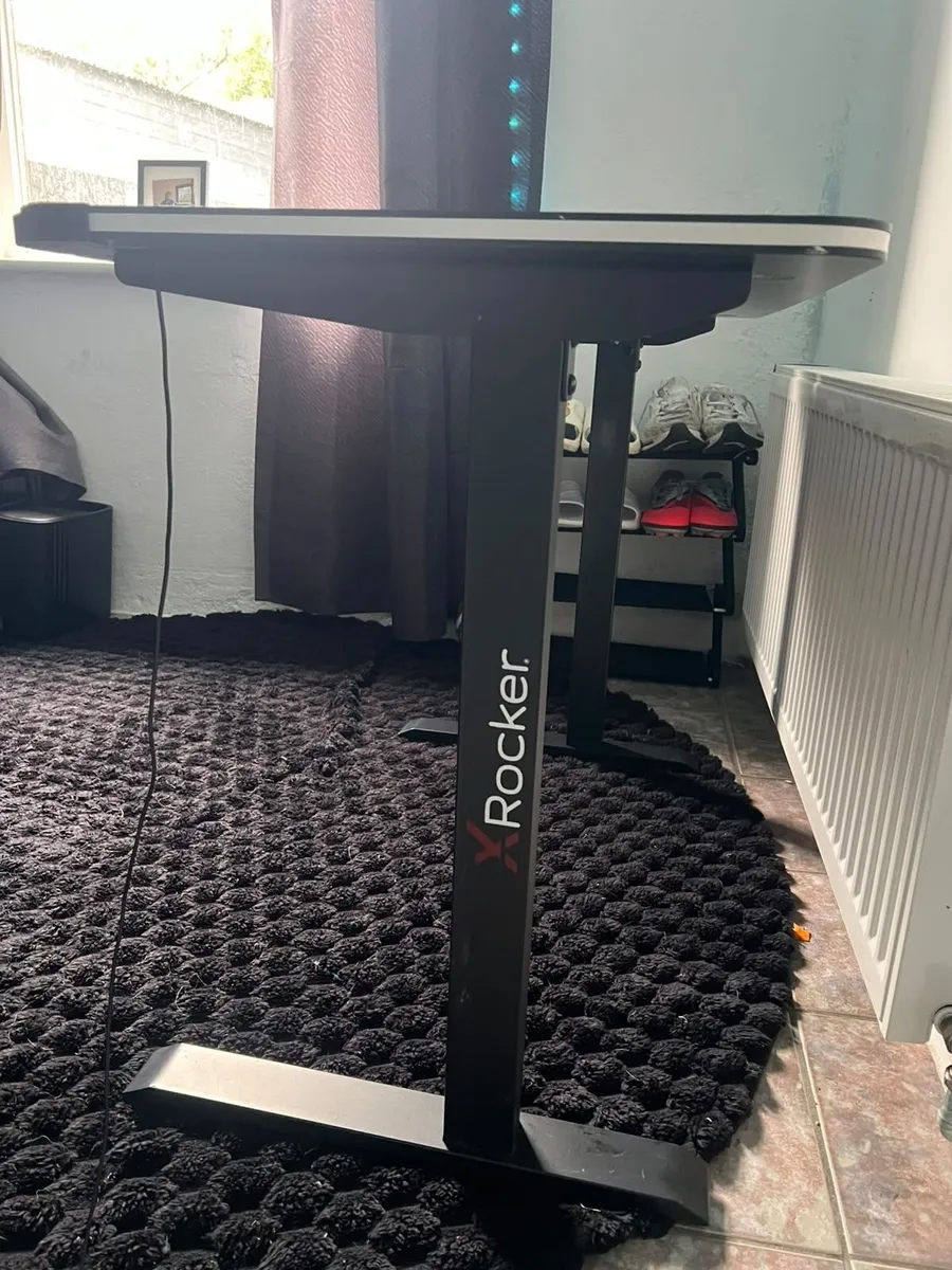 Gaming desk - Image 3