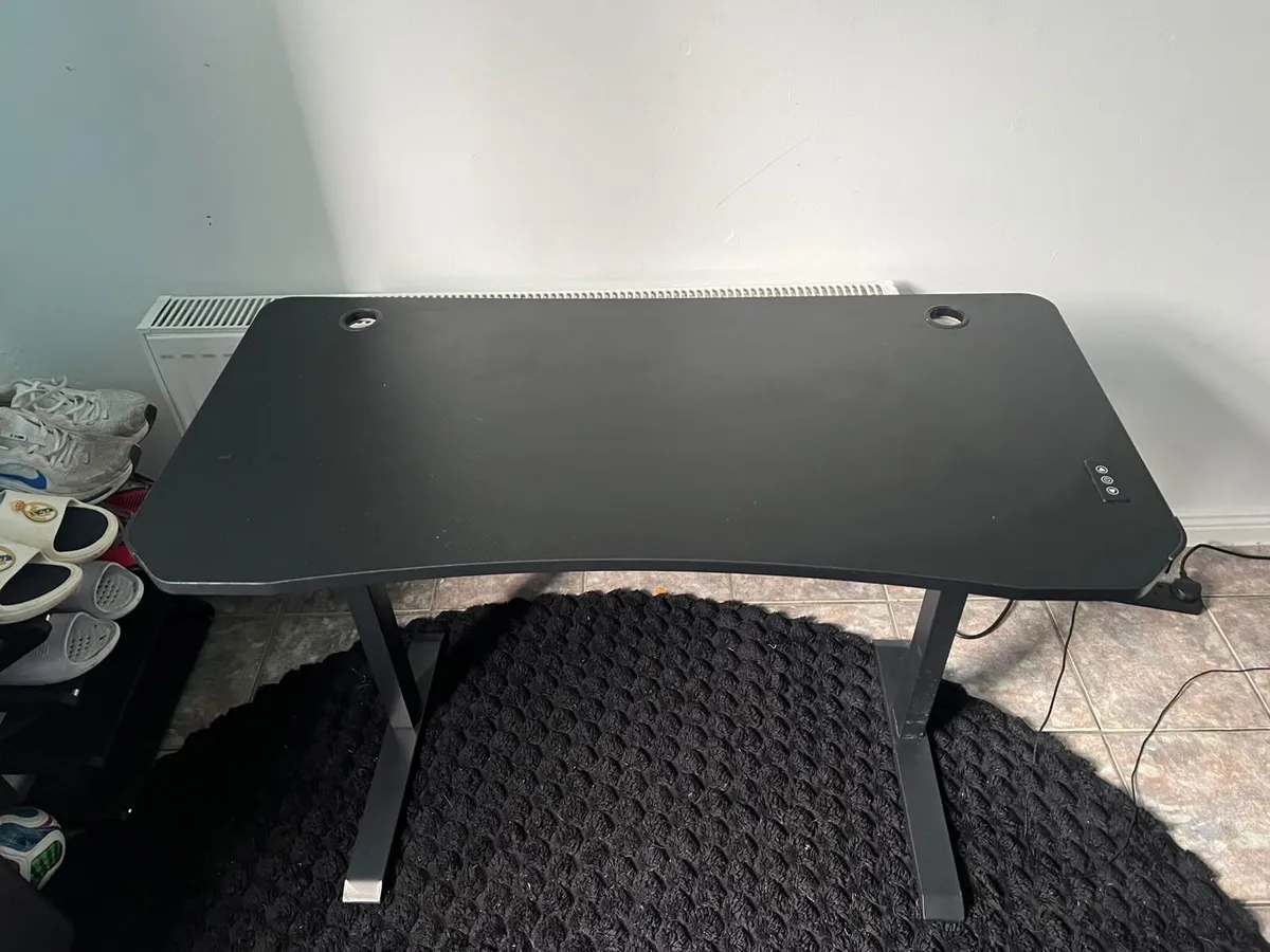 Gaming desk - Image 4