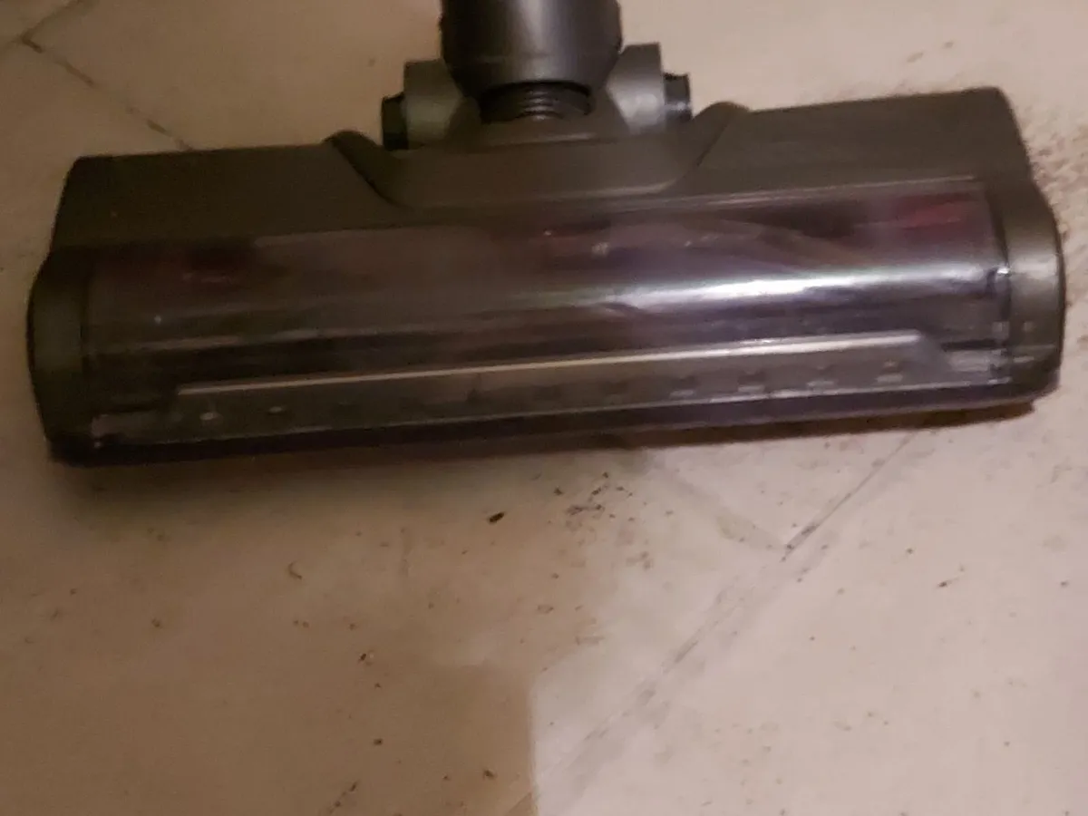HomeMaid Upright Vacuum Cleaner with Lights - Image 2