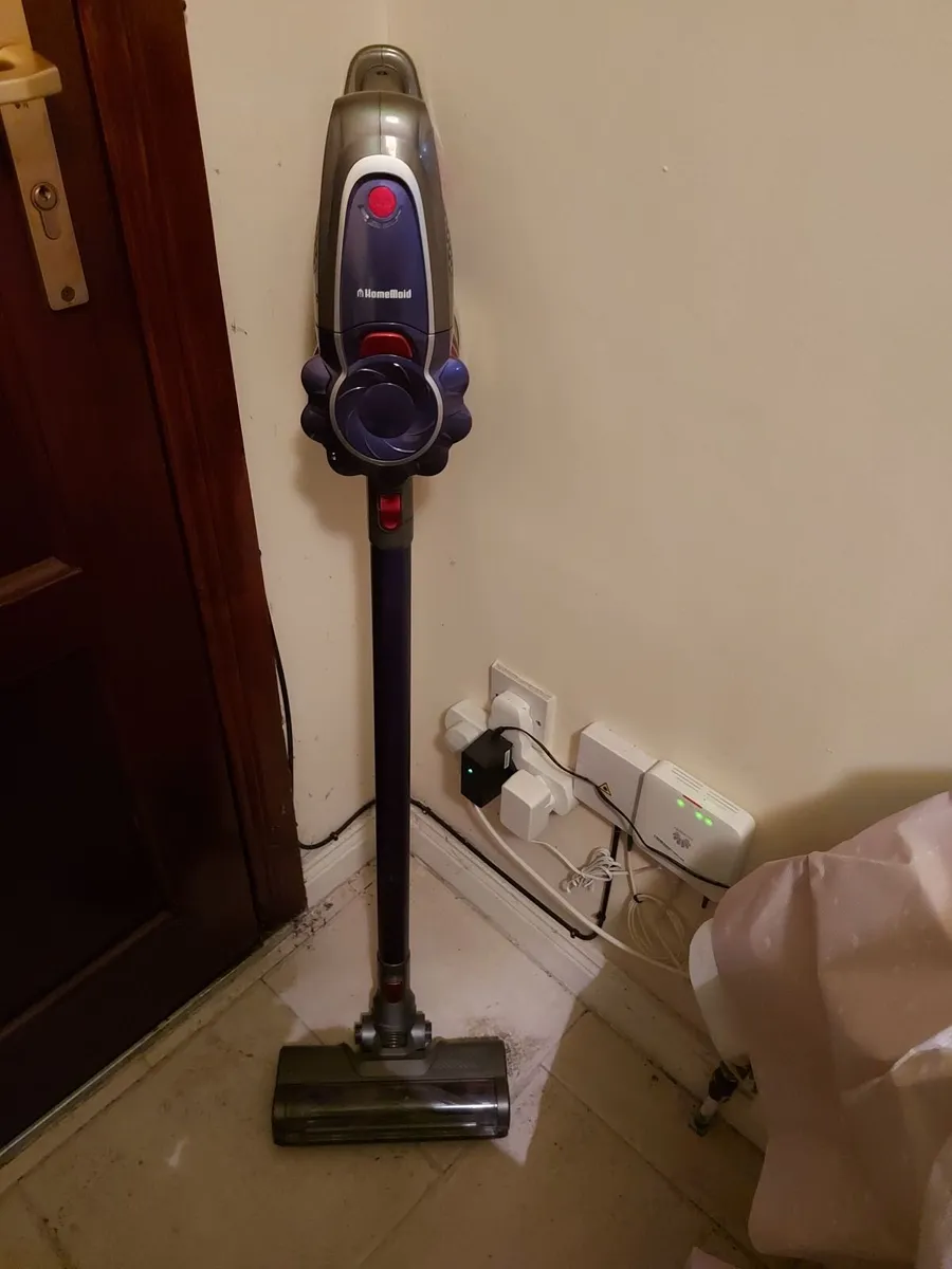 HomeMaid Upright Vacuum Cleaner with Lights - Image 1