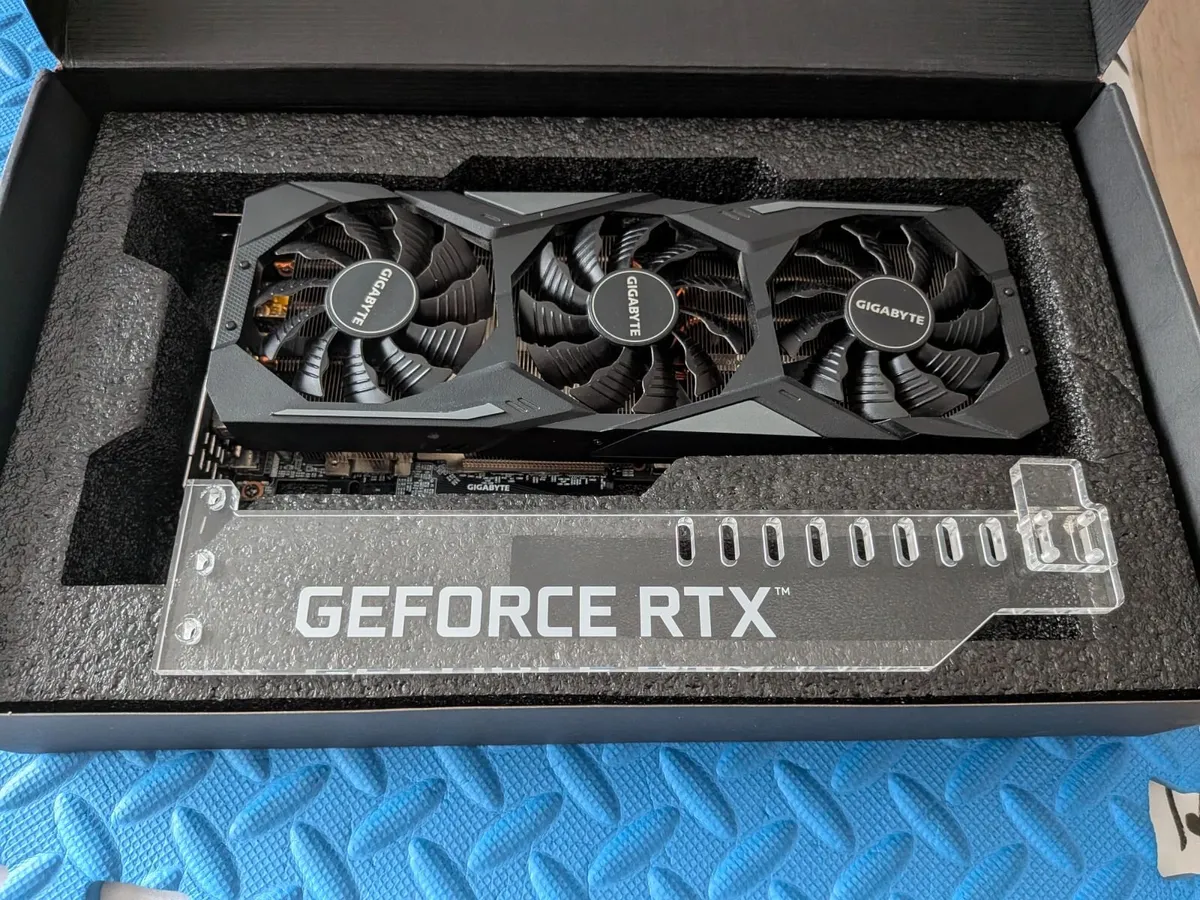 Gigabyte GeForce RTX 2080 Ti 11GB - Image 1