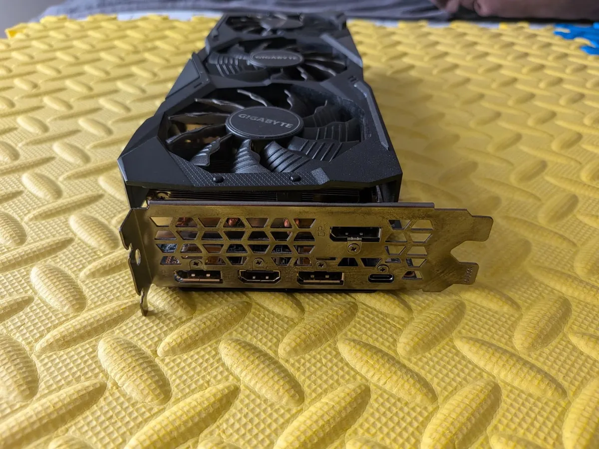 Gigabyte GeForce RTX 2080 Ti 11GB - Image 2