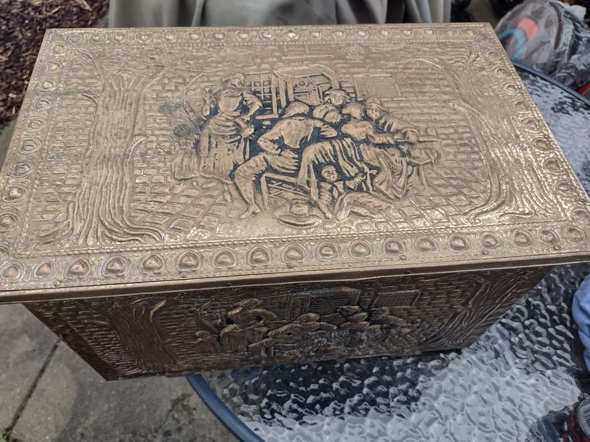 Antique brass/ wooden fire box - Image 2