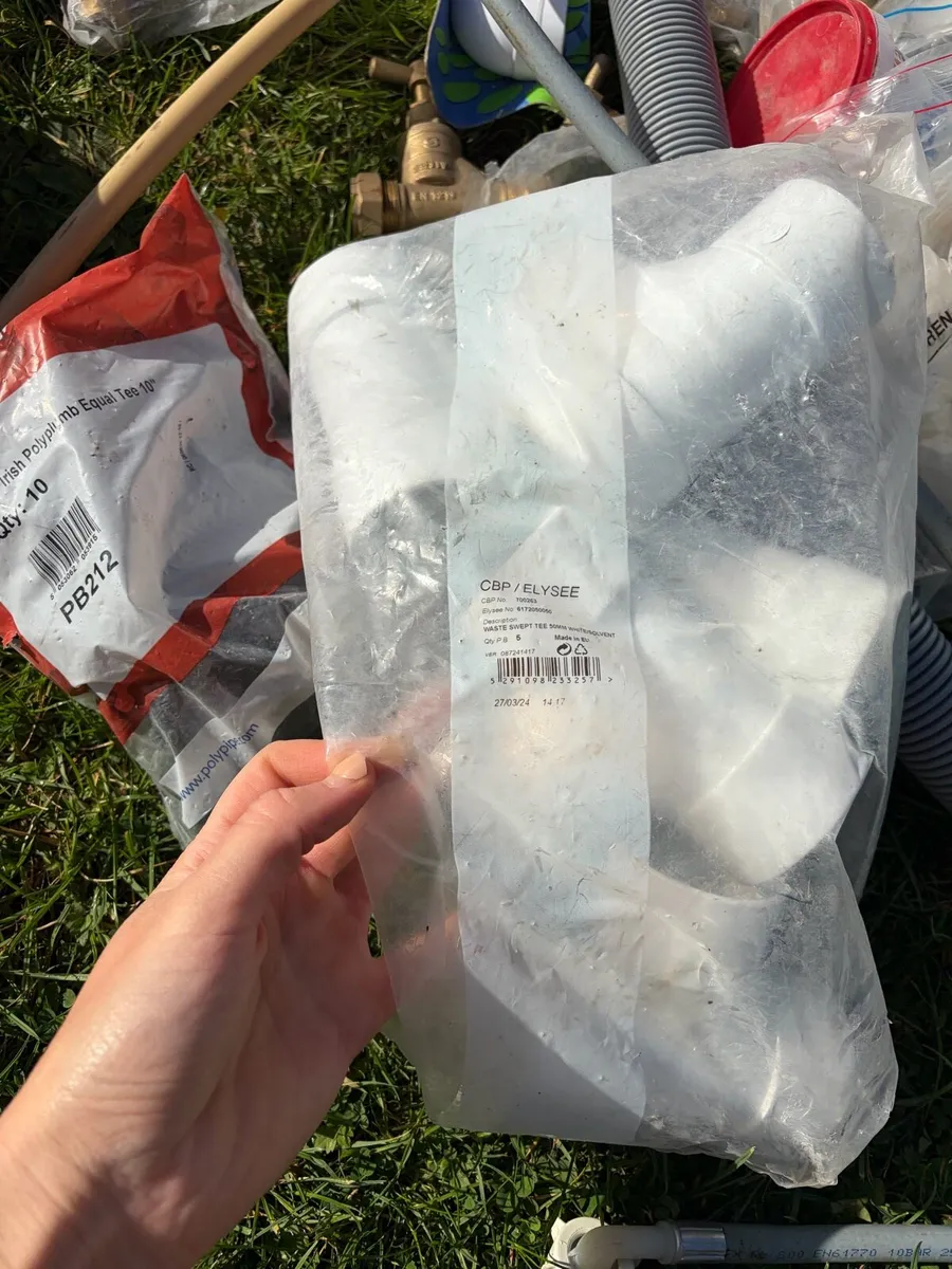 large amount plumbing stuff - Image 4