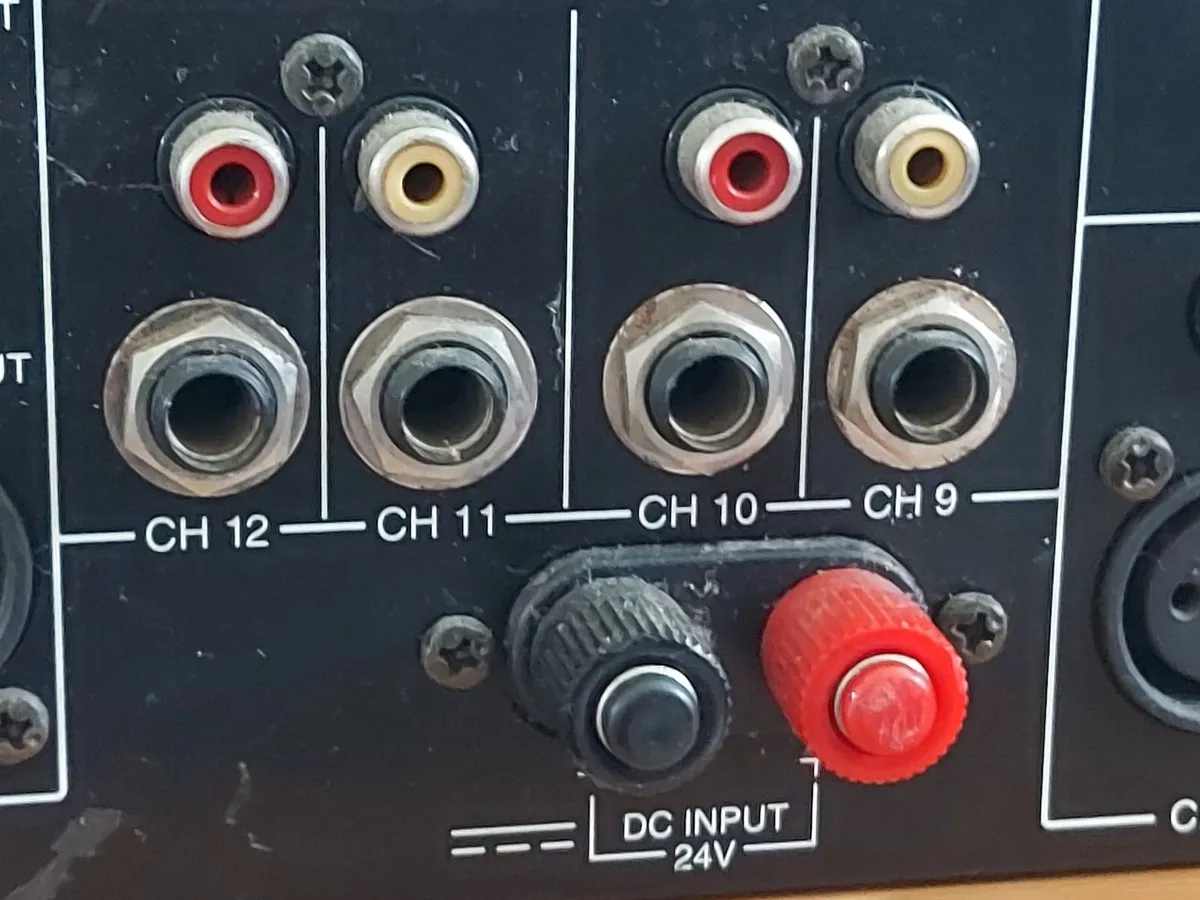 inter M pre amplifier, Model No. PP-9214 - Image 3