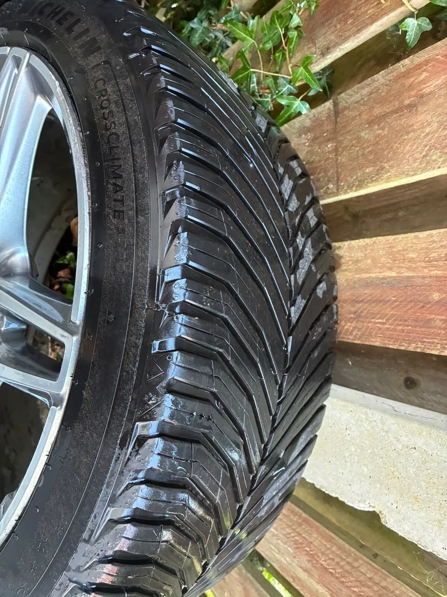 Original Mercedes Wheels - Image 1