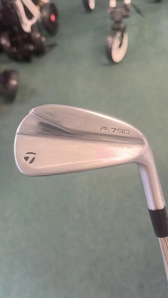 Taylormade P790 Forged 4-AW 8 Iron KBS TourR  €699 - Image 4