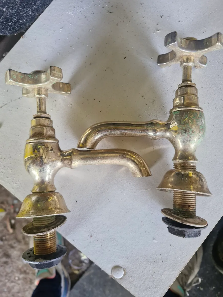 Vintage Brass taps - Image 1
