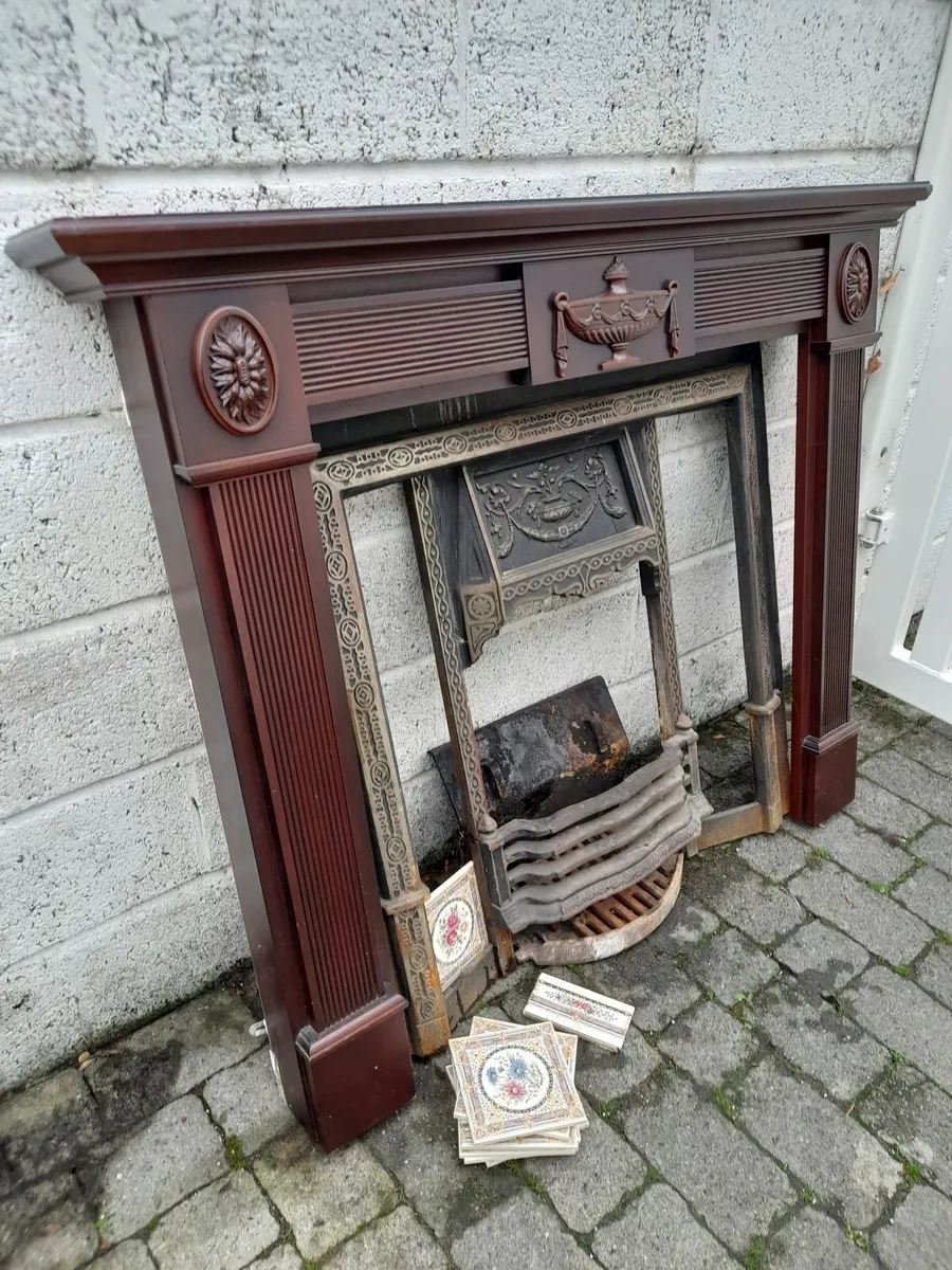 Fireplace and Front door - Image 3