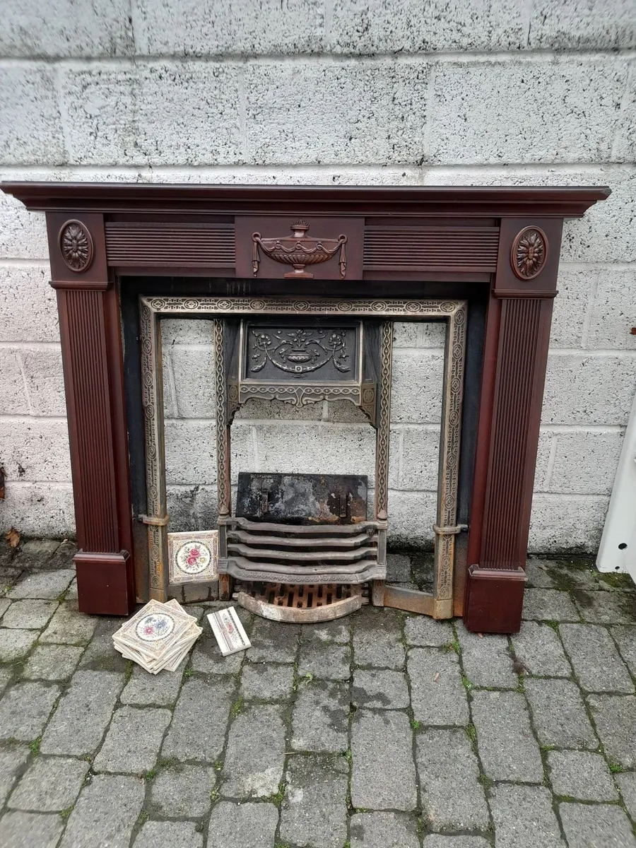 Fireplace and Front door - Image 4