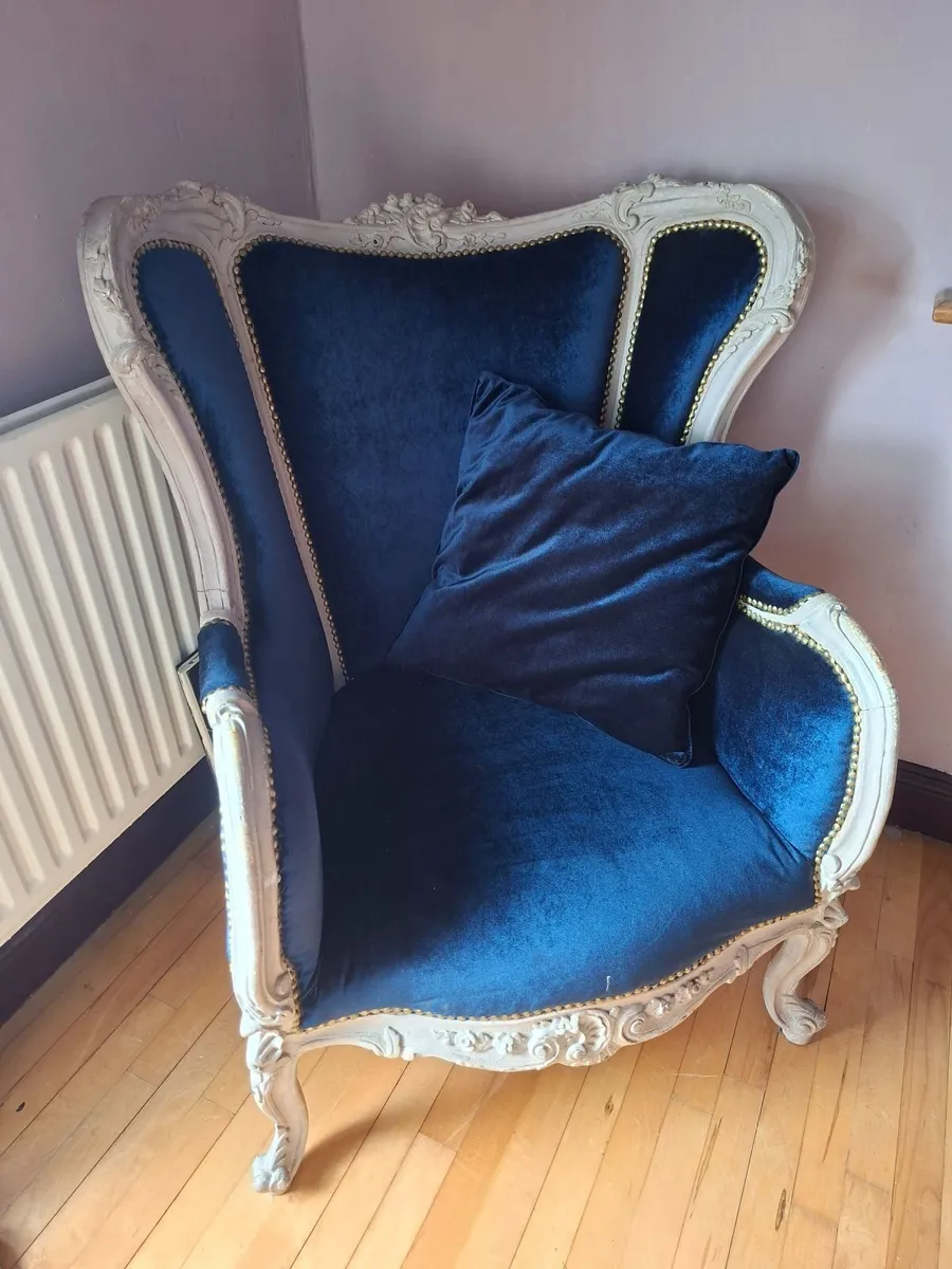 French Louis XV-style wingback chairs X2 - Image 1