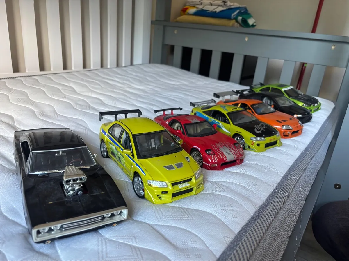 1:18 Scale model cars for sale - Image 1