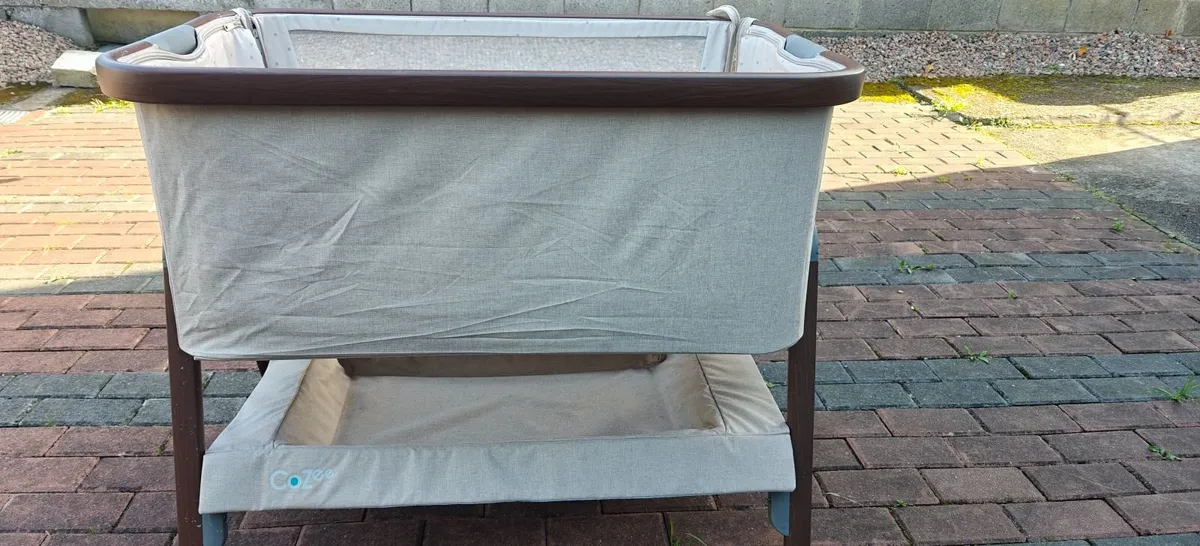baby cot and carriage - Image 4